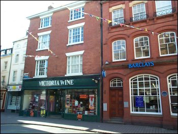 1/2 King Street, The offices
